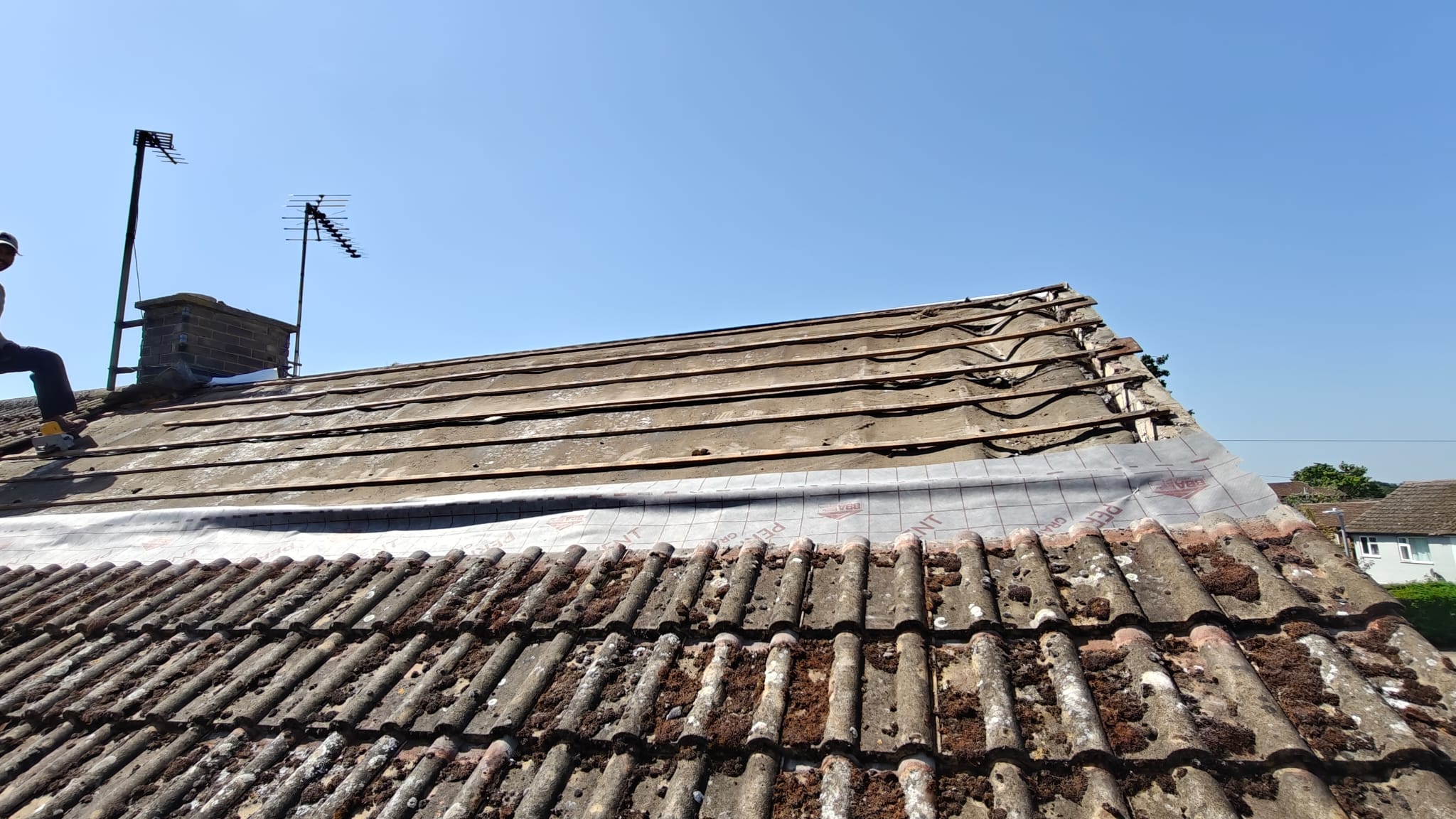 repair my roof in Huntingdon